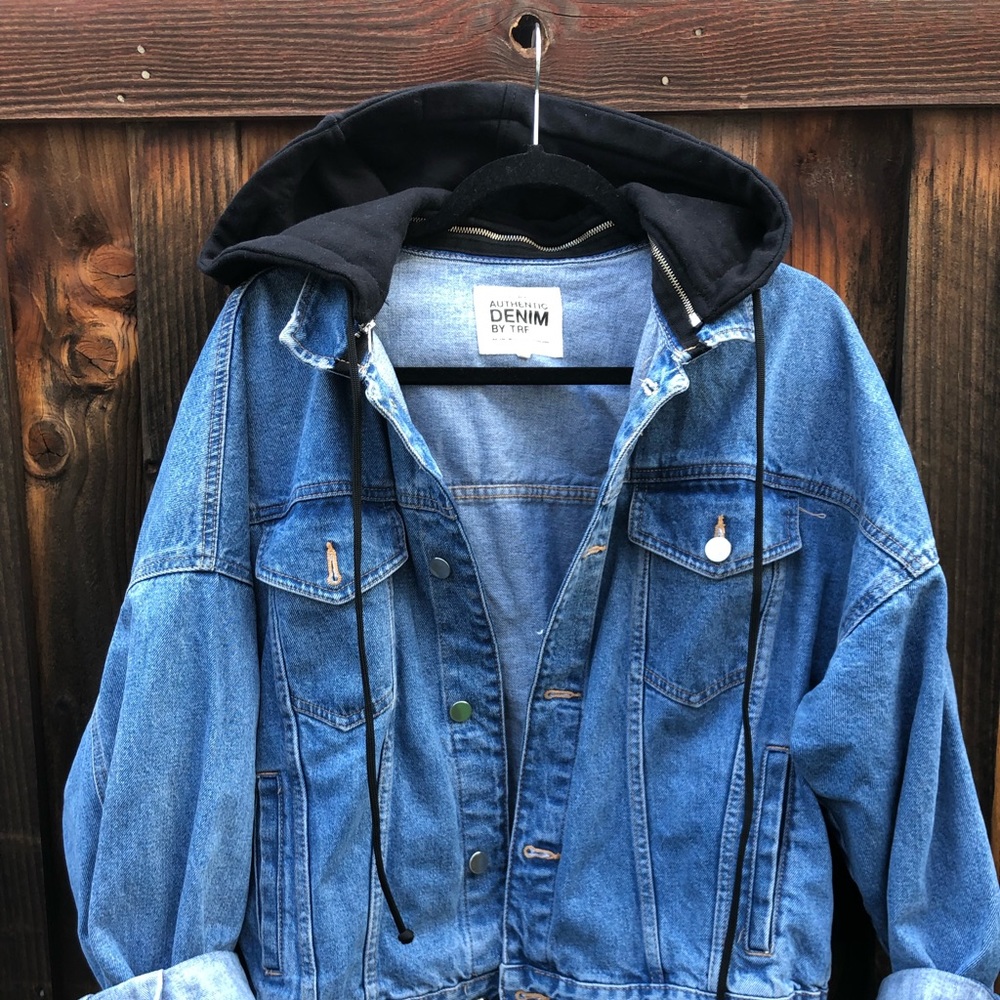 Zara by trf denim jean jacket 90s with hoodie